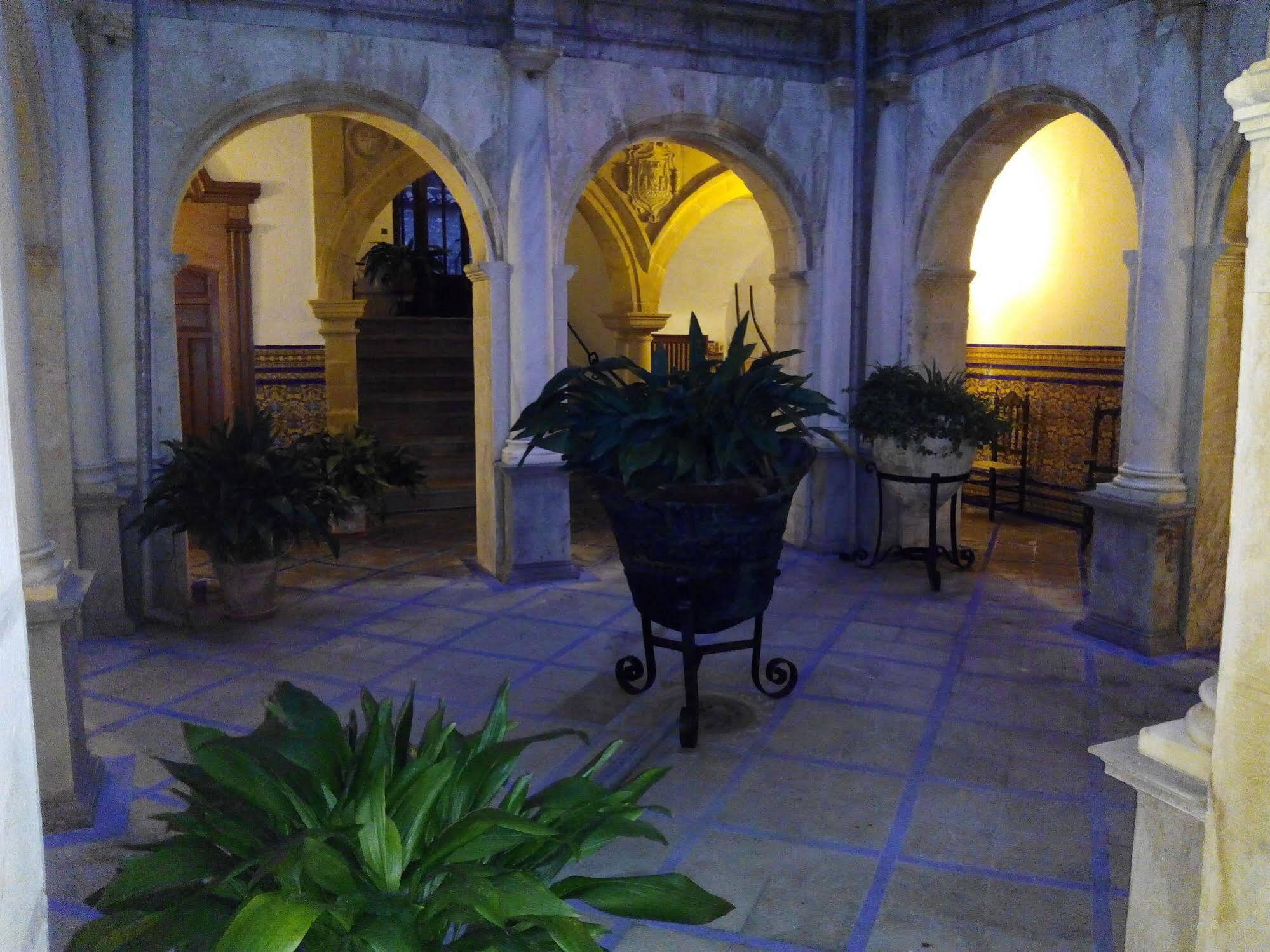 Hotel Ordonez Sandoval Ubeda  Exterior photo